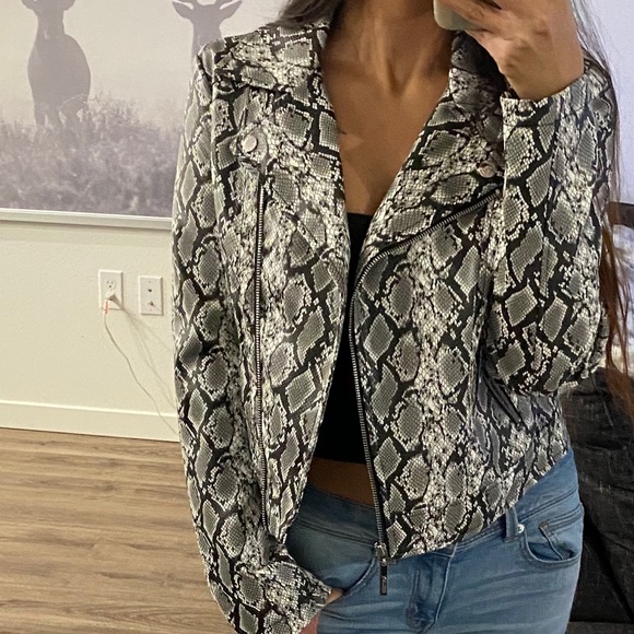 Snakeskin pattern jacket - Picture 7 of 7